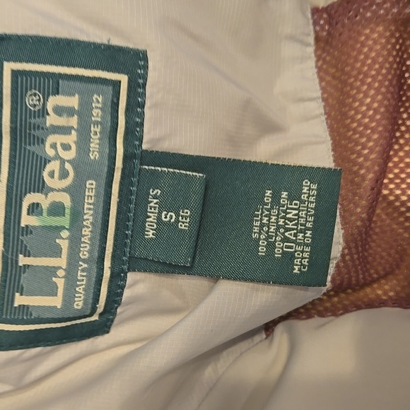 L.L. Bean Deep Pink Gortex Hooded Rain Coat - Picture 8 of 10